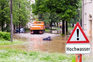 Achtung Hochwasser Schild 01