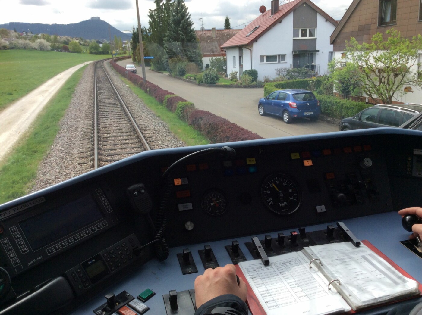 Tälesbahn Neuffen-Nürtingen: Verlängerung bis Wendlingen große Chance