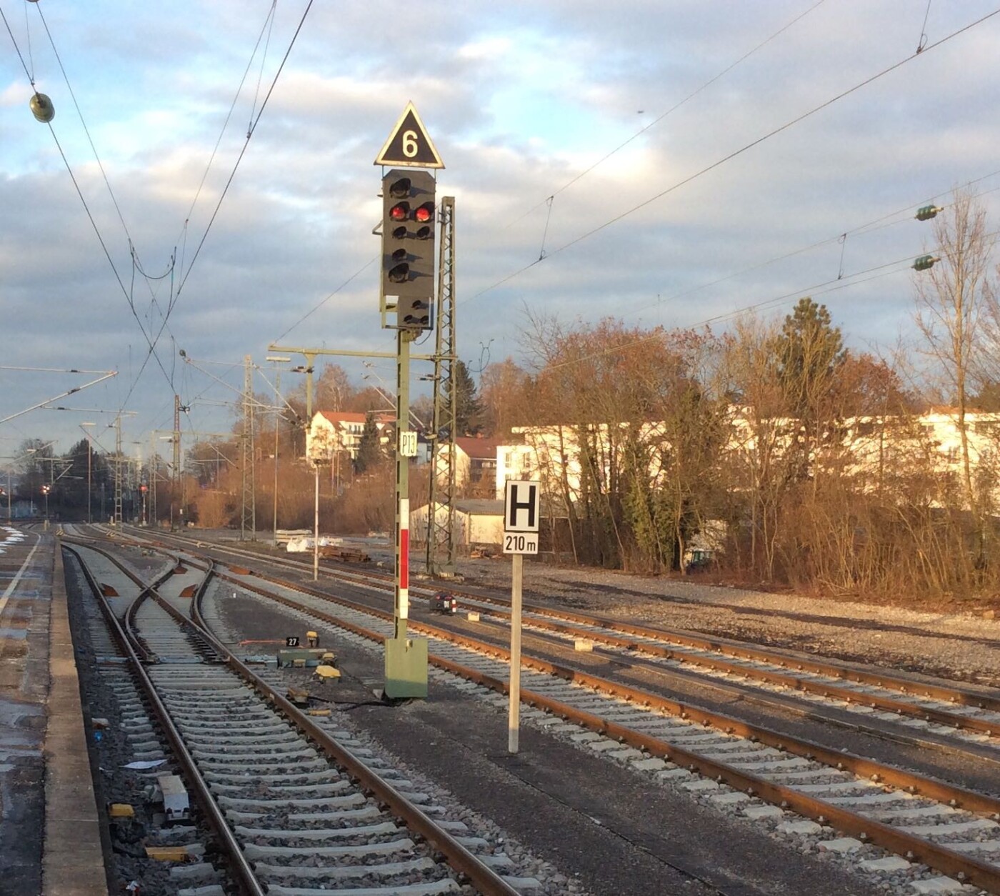 Fünfpunktepapier für starke Bahn