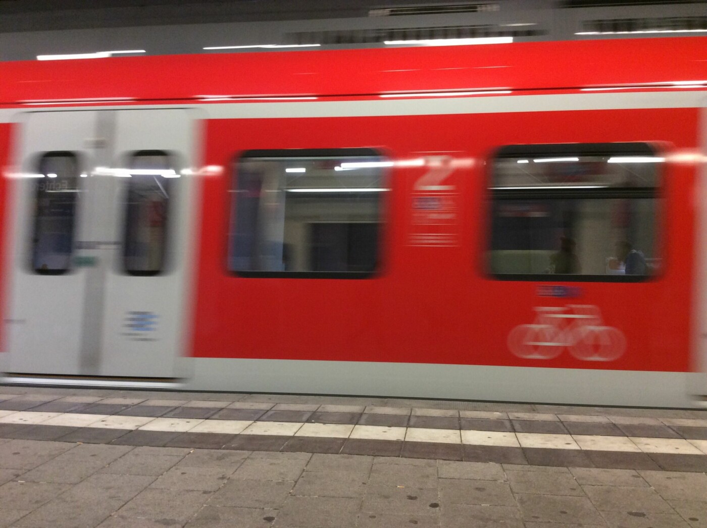 Pünktlichkeit der S‑Bahn Stuttgart: Bundesweit auf drittem Platz