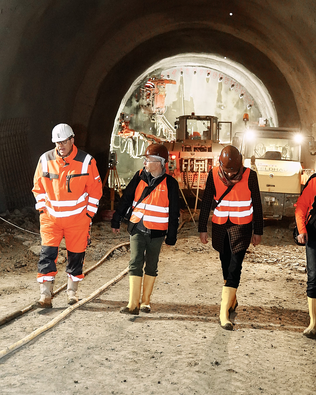 Besuch auf der Baustelle der Hermann-Hesse-Bahn