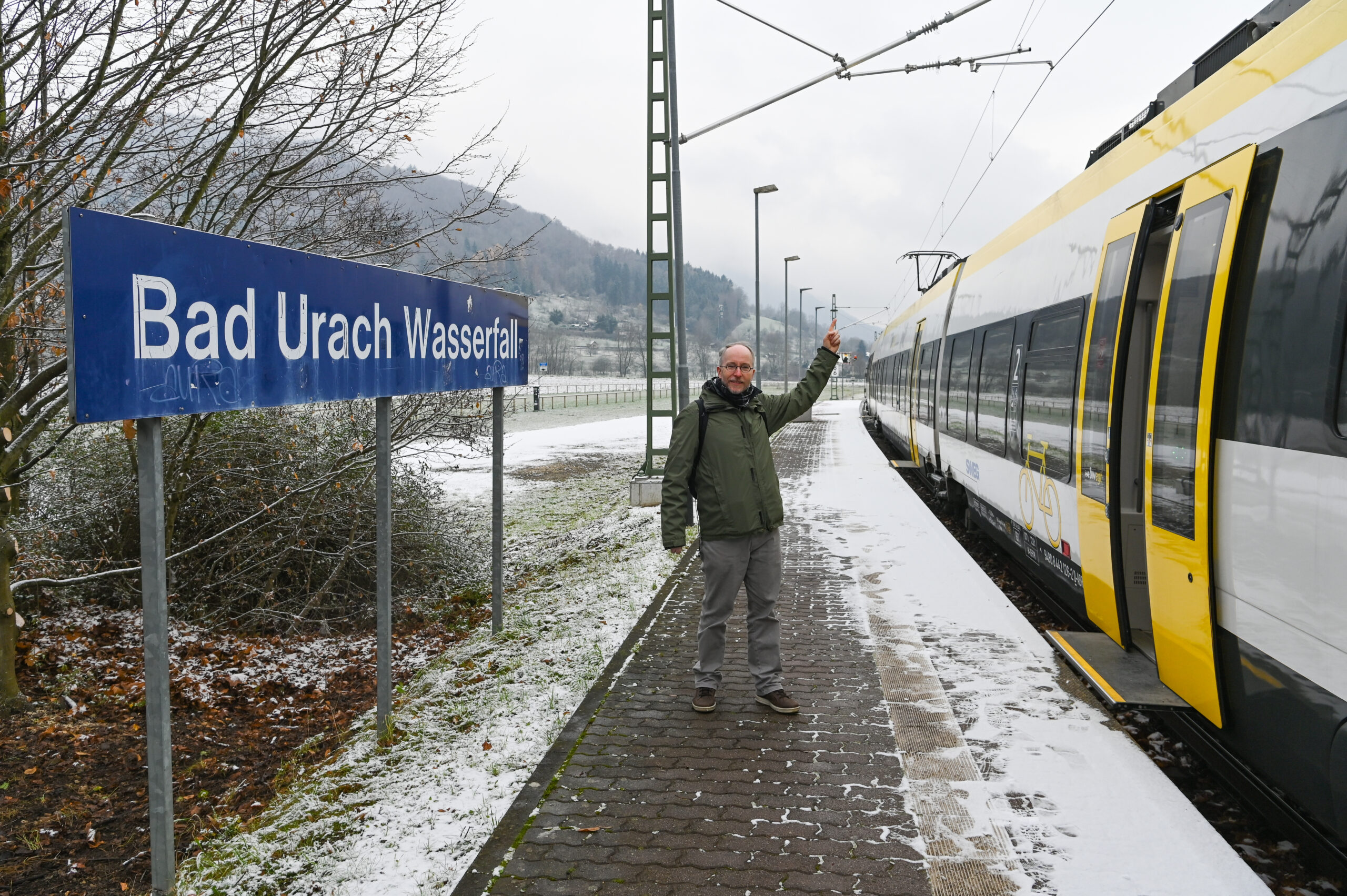 Ermstalbahn unter Oberleitung