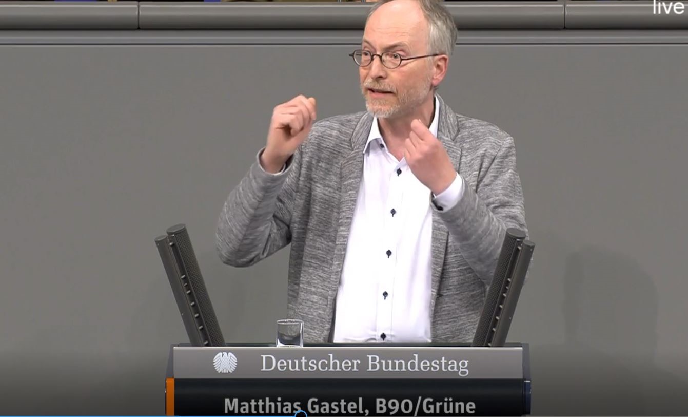 Debatte im Bundestag: Schiene schneller ausbauen!