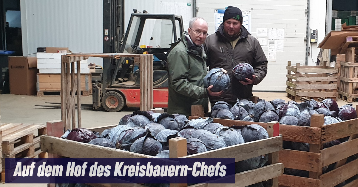 Auf dem Hof des Kreisbauern-Chefs